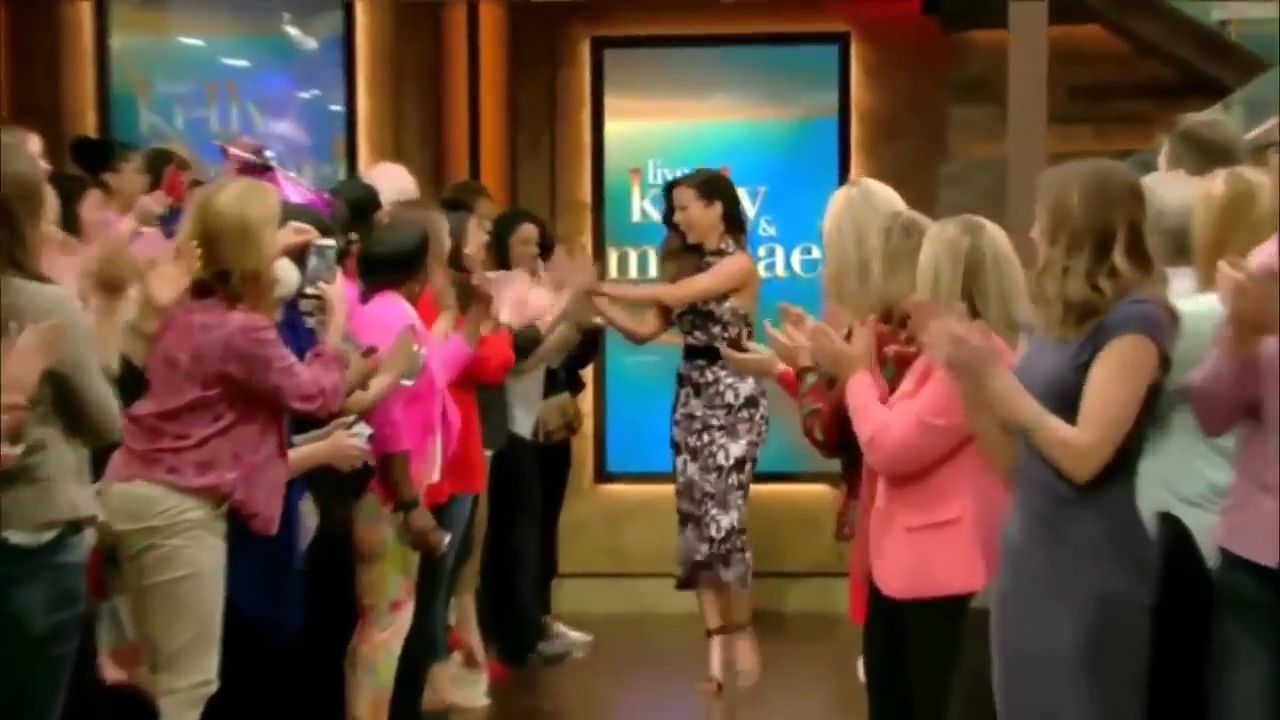 LivewithKelly-05-12-2016-006.jpg